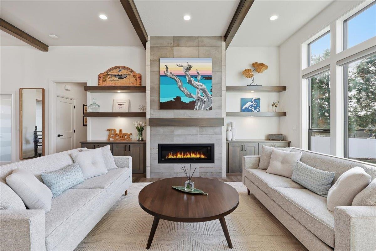 Spokane, Washington, 99208, United States, 5 Bedrooms Bedrooms, ,3 BathroomsBathrooms,Residential,For Sale,1992809