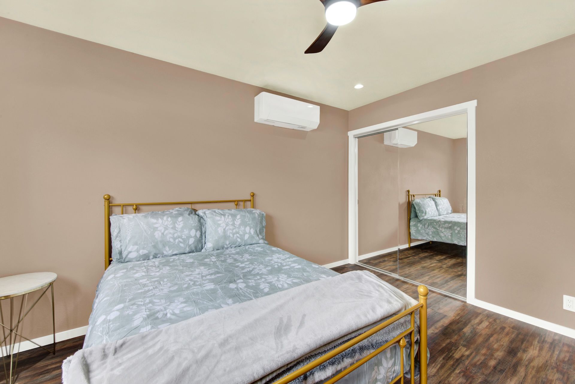  Wonderfully Updated Browns Valley Home - 物件實景