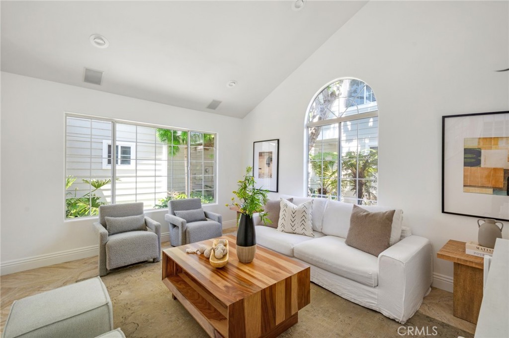 Costa Mesa, California, 92627, United States, 3 Bedrooms Bedrooms, ,2 BathroomsBathrooms,Residential,For Sale,1847589