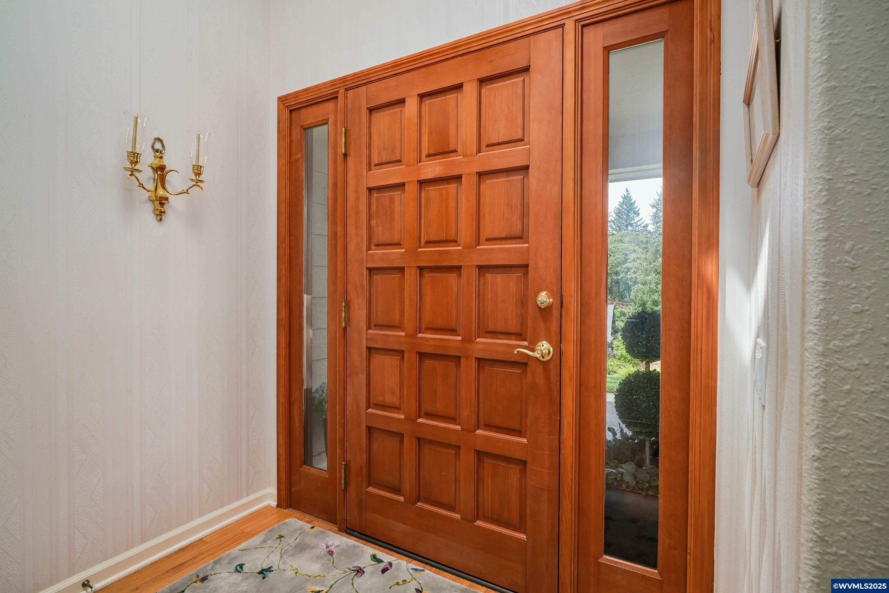 Salem, Oregon, 97302, United States, 5 Bedrooms Bedrooms, ,4 BathroomsBathrooms,Residential,For Sale,1906348