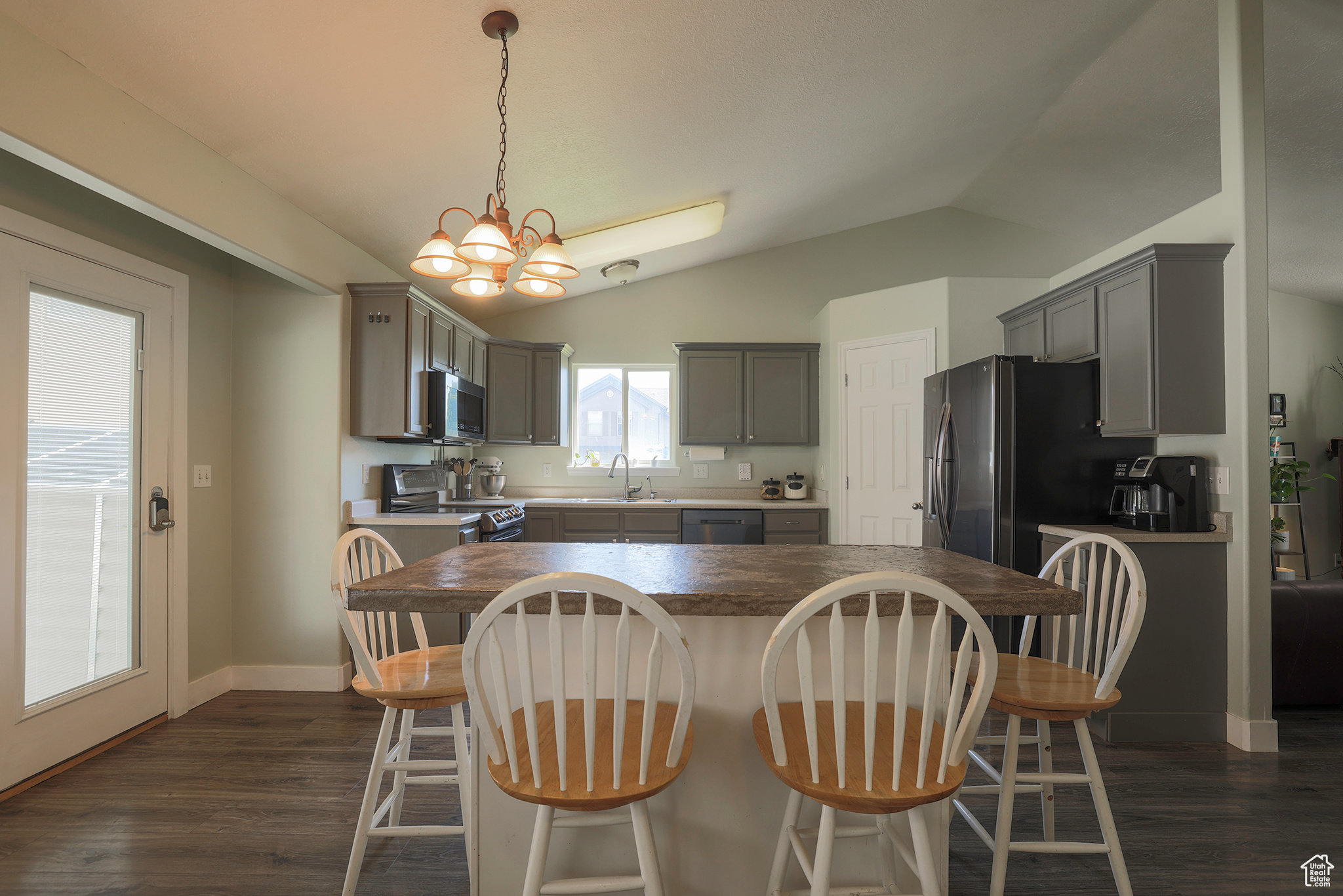 Lehi, Utah, 84043, United States, 5 Bedrooms Bedrooms, ,3 BathroomsBathrooms,Residential,For Sale,1941940