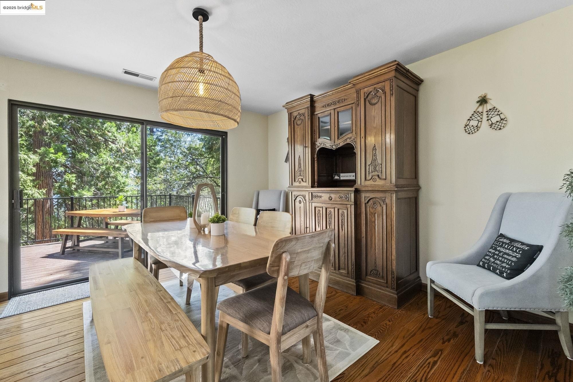 Mi Wuk Village, California, 95346, United States, 4 Bedrooms Bedrooms, ,3 BathroomsBathrooms,Residential,For Sale,1826710