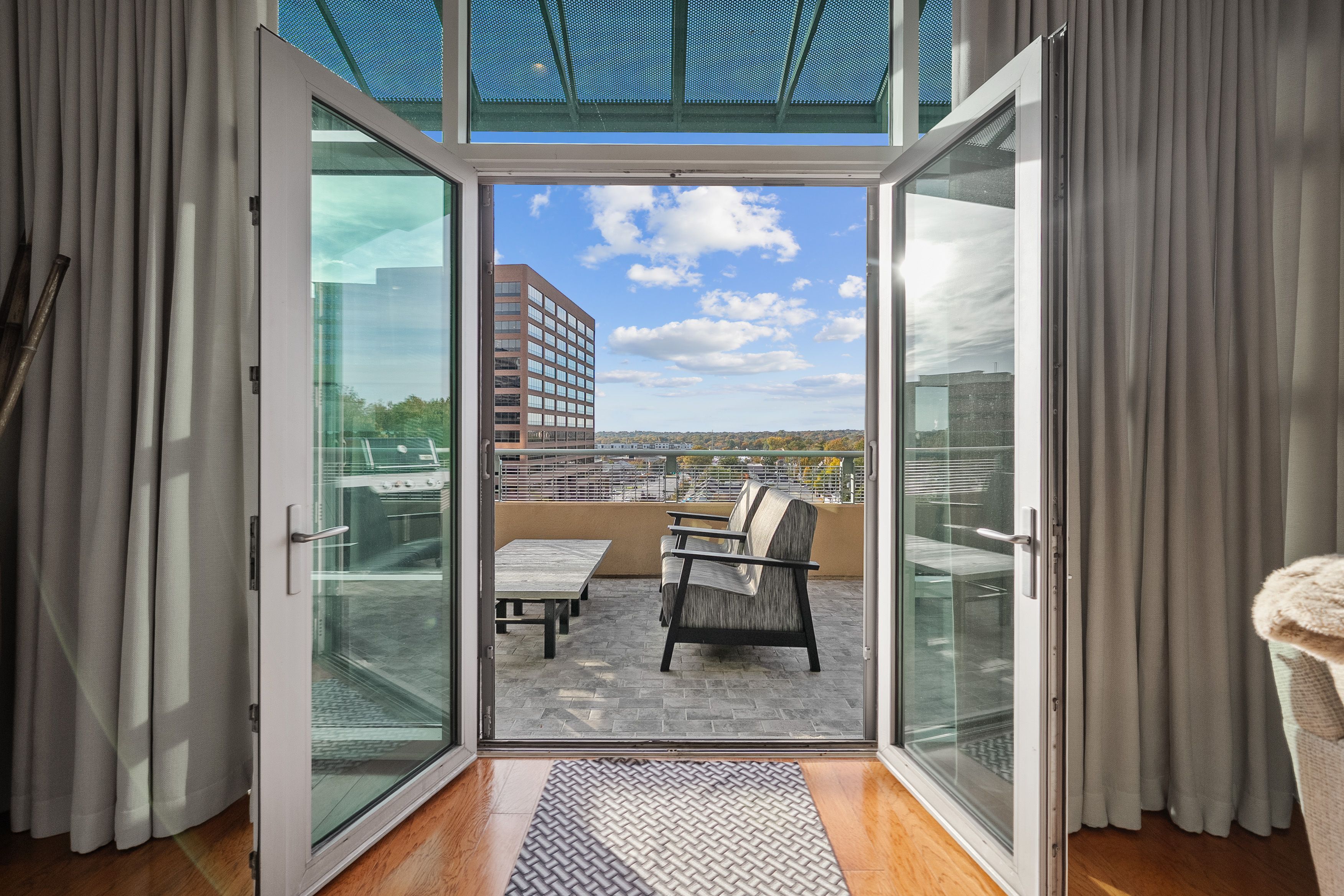  Coming Soon: Elegant Maryland Walk Residence - 物件實景