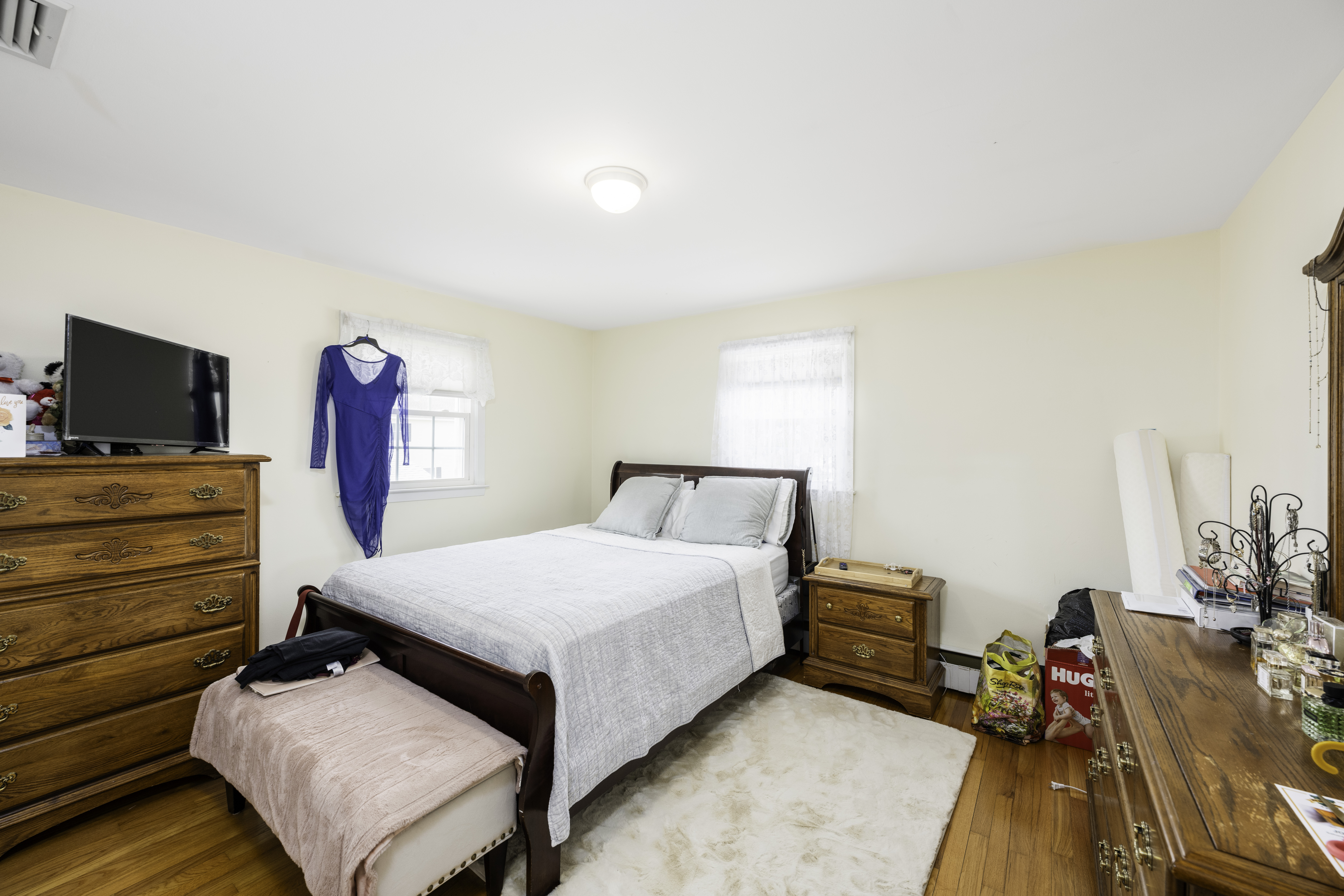 Wappingers Falls, New York, 12590, United States, 4 Bedrooms Bedrooms, ,3 BathroomsBathrooms,Residential,For Sale,1935823