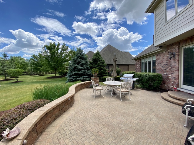 Mokena, Illinois, 60448, United States, 5 Bedrooms Bedrooms, ,4 BathroomsBathrooms,Residential,For Sale,1915819