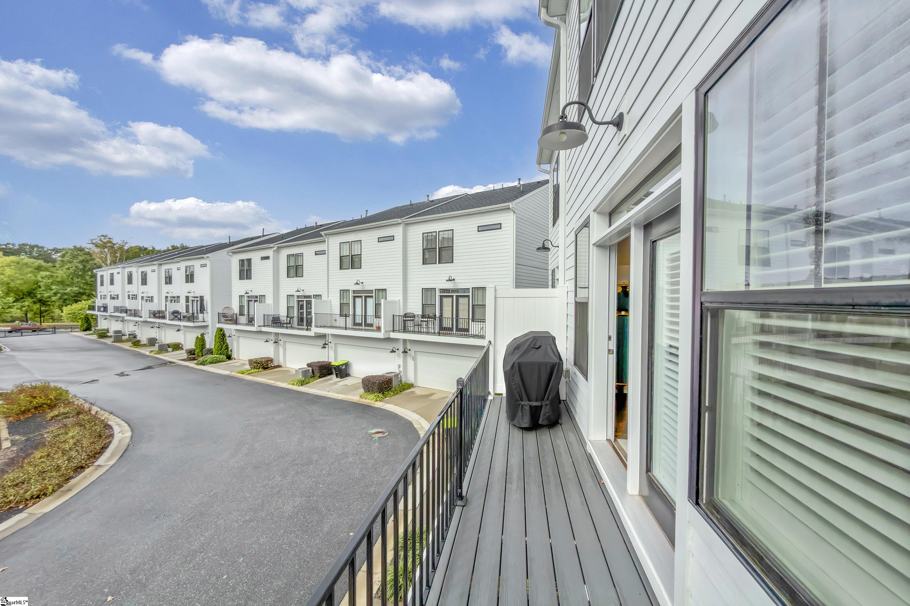 Greenville, South Carolina, 29605, United States, 3 Bedrooms Bedrooms, ,4 BathroomsBathrooms,Residential,For Sale,1958352