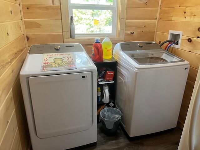 Branch, Michigan, 49402, United States, 5 Bedrooms Bedrooms, ,4 BathroomsBathrooms,Residential,For Sale,1986273