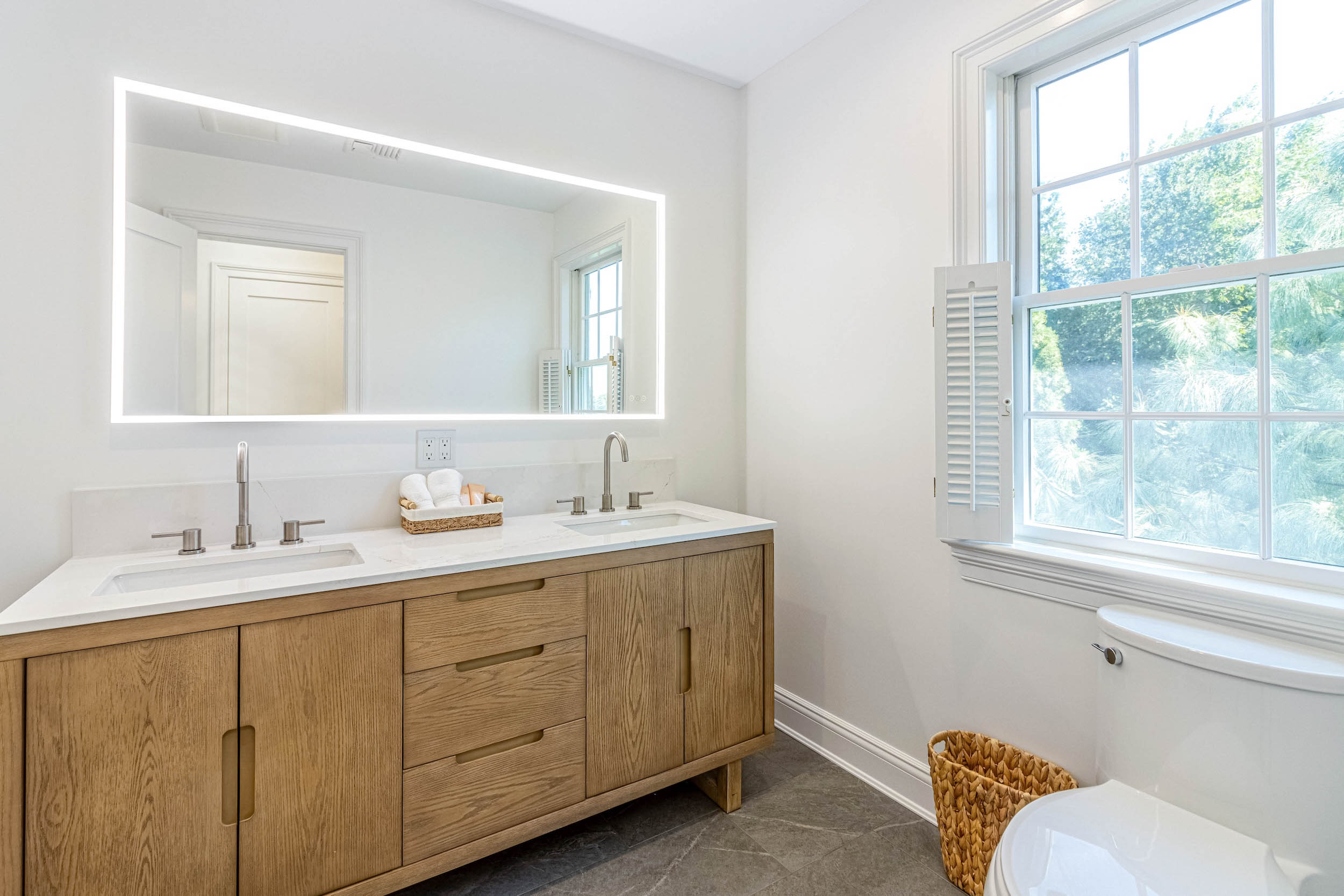  350 Laurel Way, Laurel, NY 11948 - 物件實景