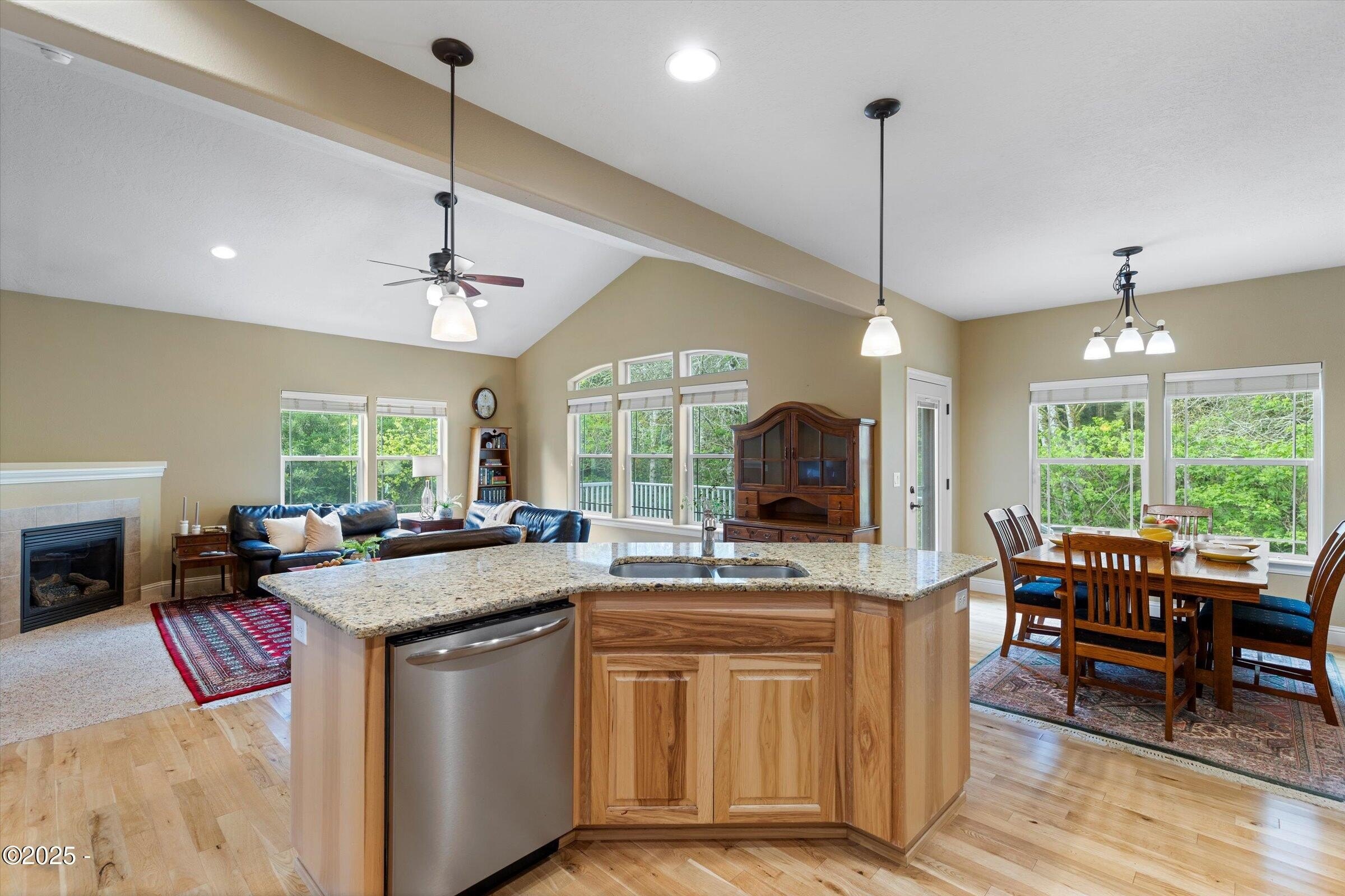 Lincoln City, Oregon, 97367, United States, 3 Bedrooms Bedrooms, ,Residential,For Sale,1941773