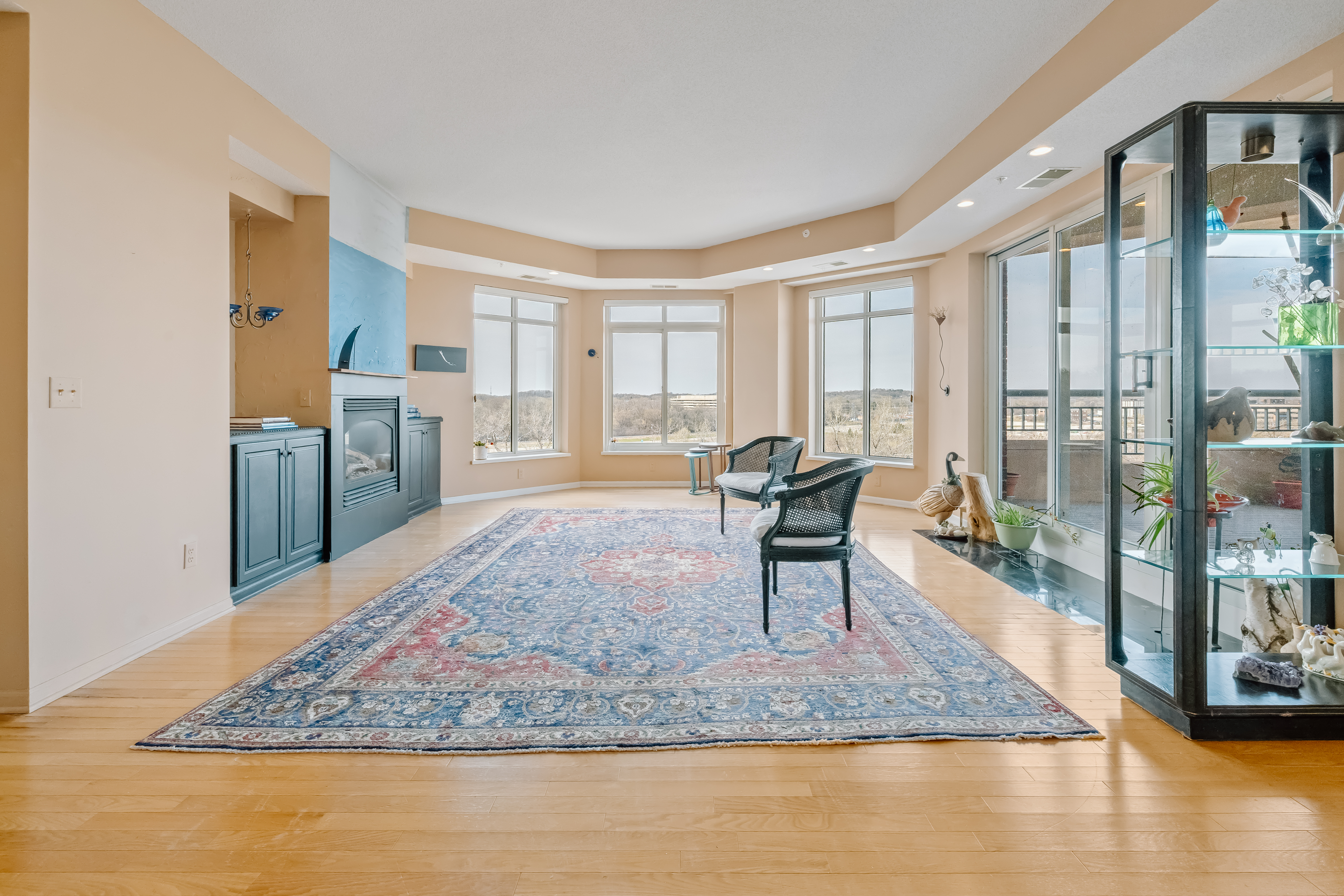  Corner Condo at Normandale Lake - 物件實景