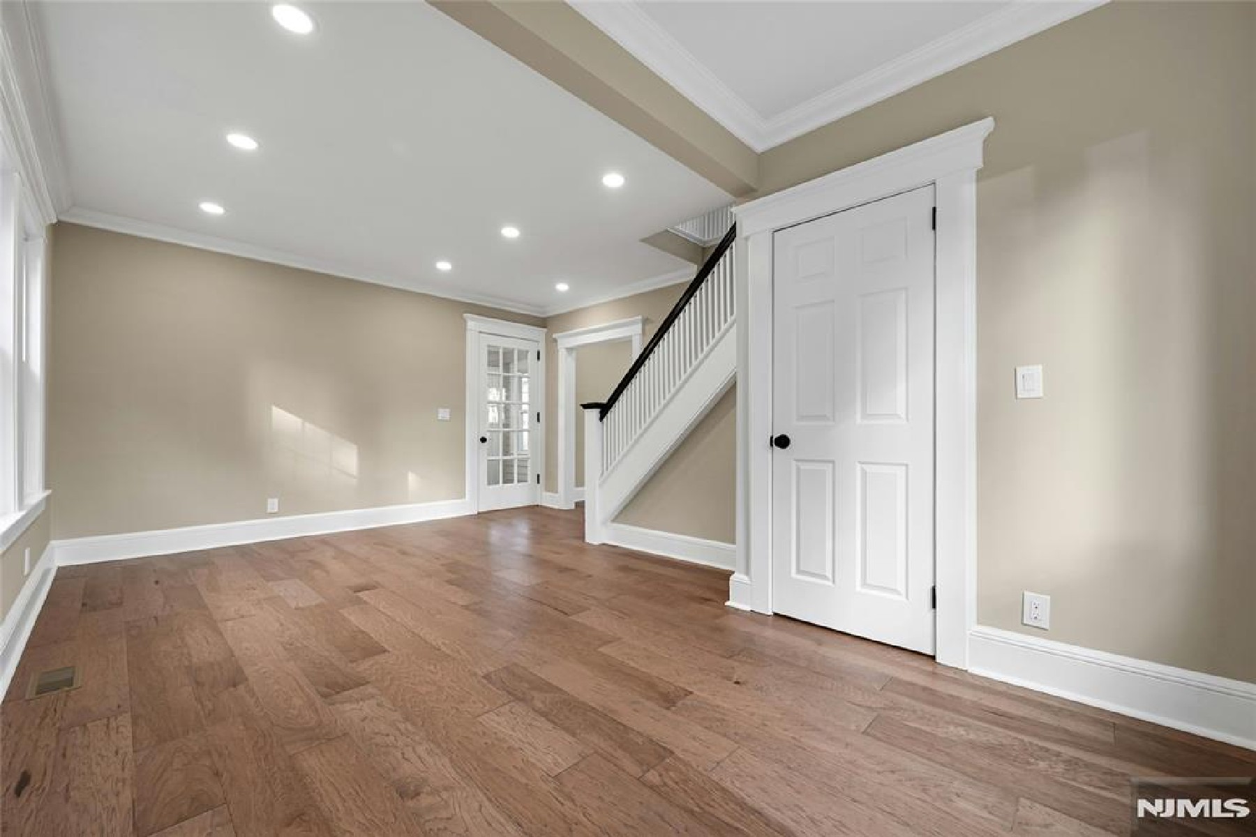  25 Marinus Street, Rochelle Park, NJ 07662 - 物件實景