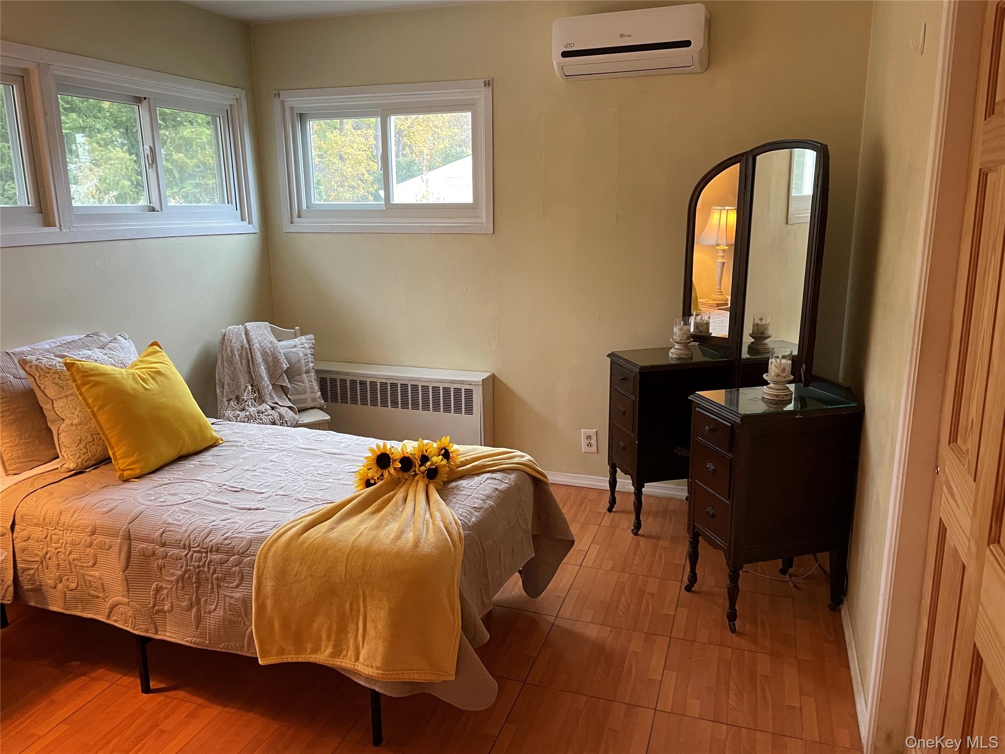 North Babylon, New York, 11703, United States, 3 Bedrooms Bedrooms, ,1 BathroomBathrooms,Residential,For Sale,1990233