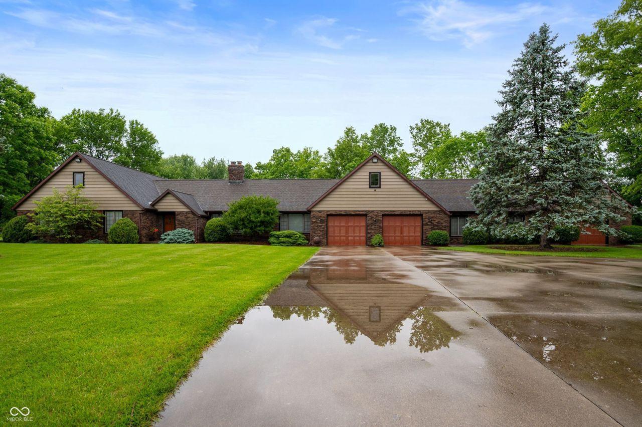 Muncie, Indiana, 47304, United States, 4 Bedrooms Bedrooms, ,5 BathroomsBathrooms,Residential,For Sale,1828305