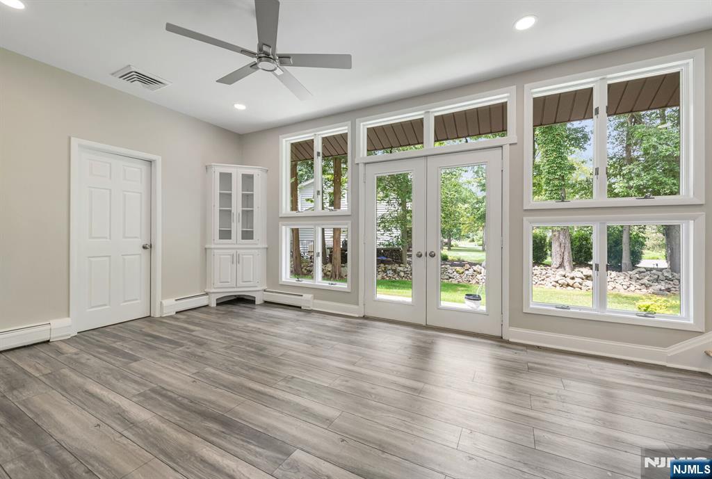 Wyckoff, New Jersey, 07481, United States, 5 Bedrooms Bedrooms, ,5 BathroomsBathrooms,Residential,For Sale,1951013
