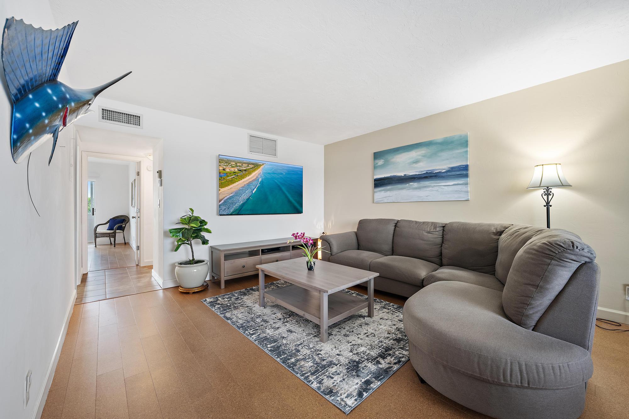 Sunset Ave, Lake Worth Beach, FL 33461