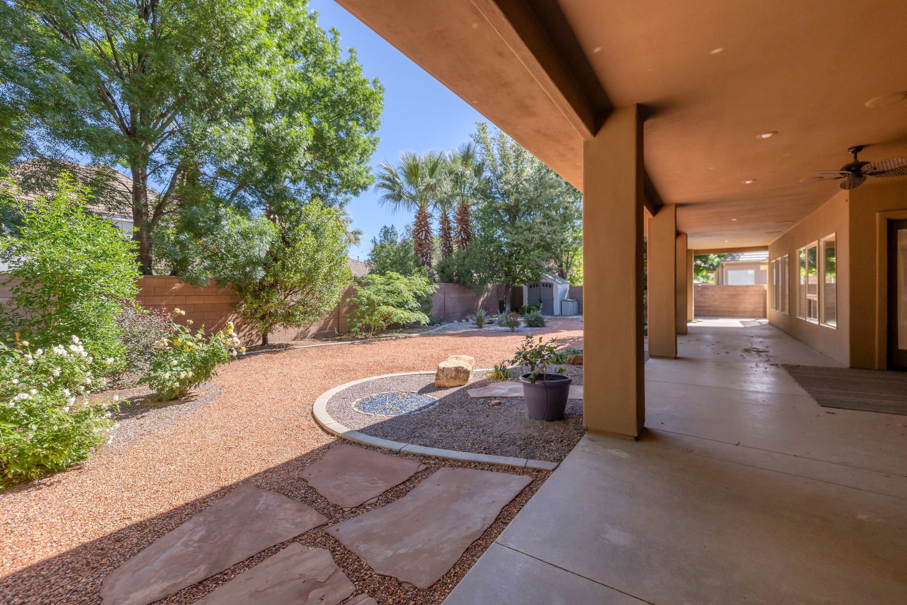  Indoor-Outdoor Living With Privacy, Space & Style In Washington Fields - 物件實景