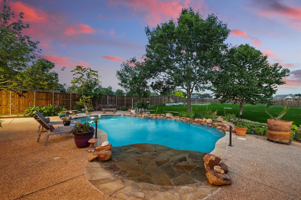Midlothian, Texas, 76065, United States, 3 Bedrooms Bedrooms, ,3 BathroomsBathrooms,Residential,For Sale,1887438