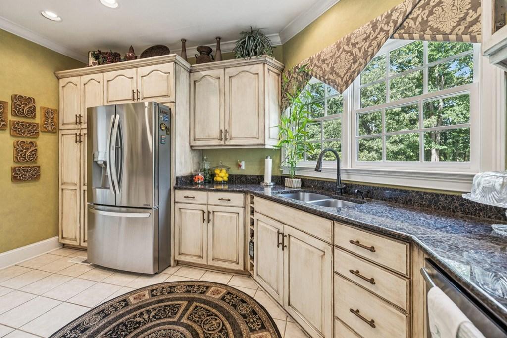 Cohutta, Georgia, 30710, United States, 4 Bedrooms Bedrooms, ,4 BathroomsBathrooms,Residential,For Sale,1950990
