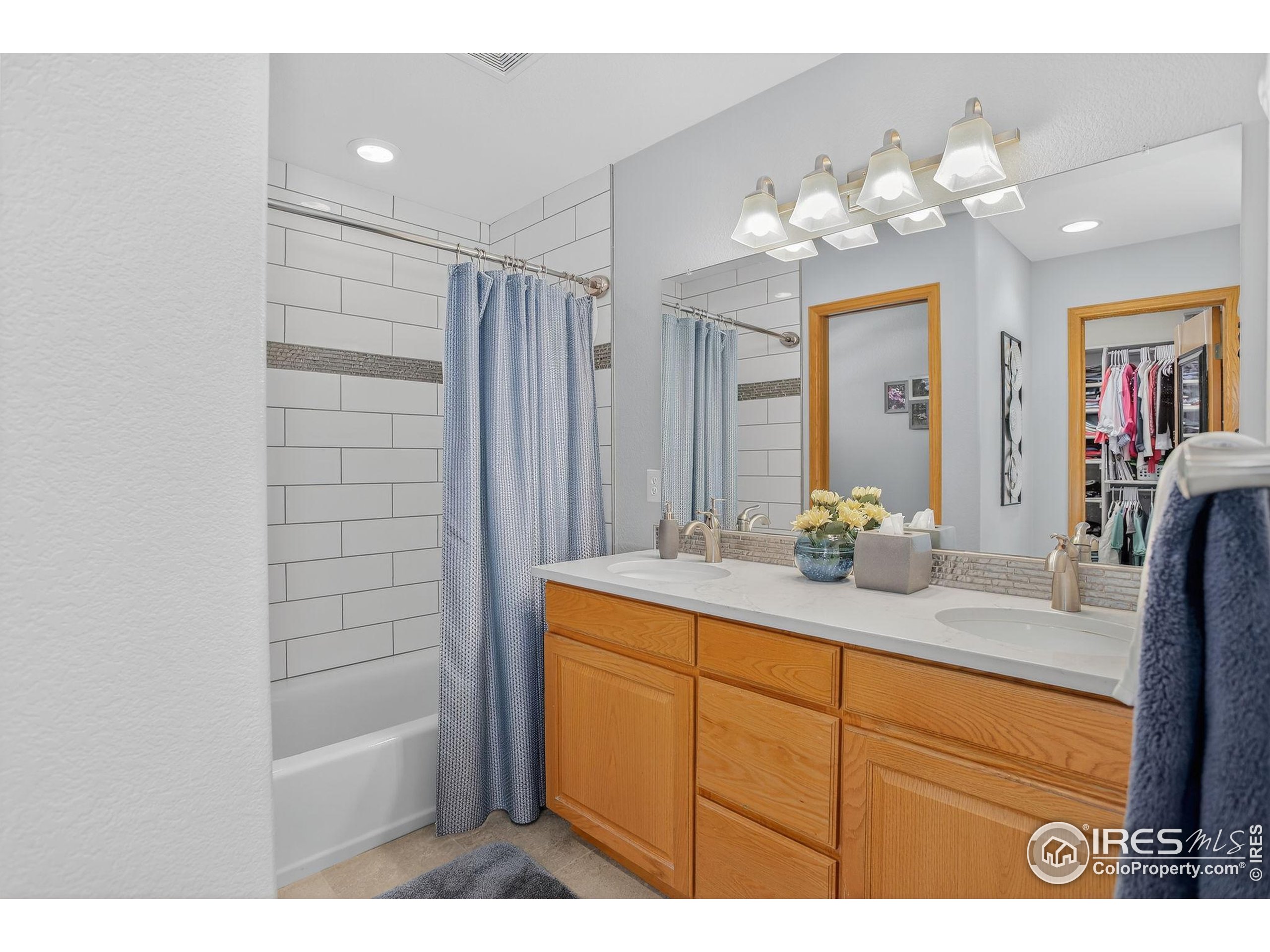 Brighton, Colorado, 80601, United States, 3 Bedrooms Bedrooms, ,4 BathroomsBathrooms,Residential,For Sale,1942027