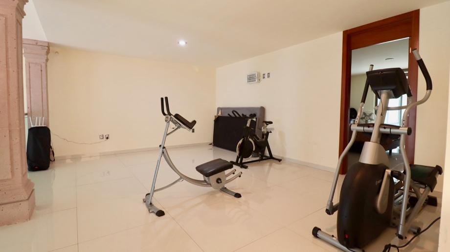Morelia, Michoacán de Ocampo, 58270, Mexico, 5 Bedrooms Bedrooms, ,4 BathroomsBathrooms,Residential,For Sale,1918215