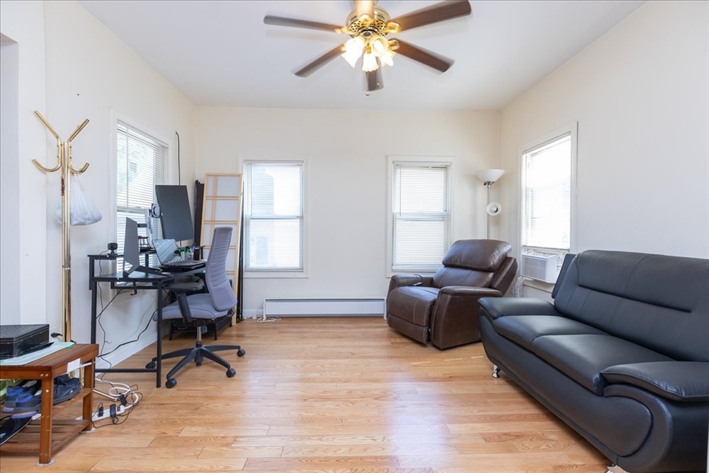 Lowell, Massachusetts, 01854, United States, 3 Bedrooms Bedrooms, ,2 BathroomsBathrooms,Residential,For Sale,1918371
