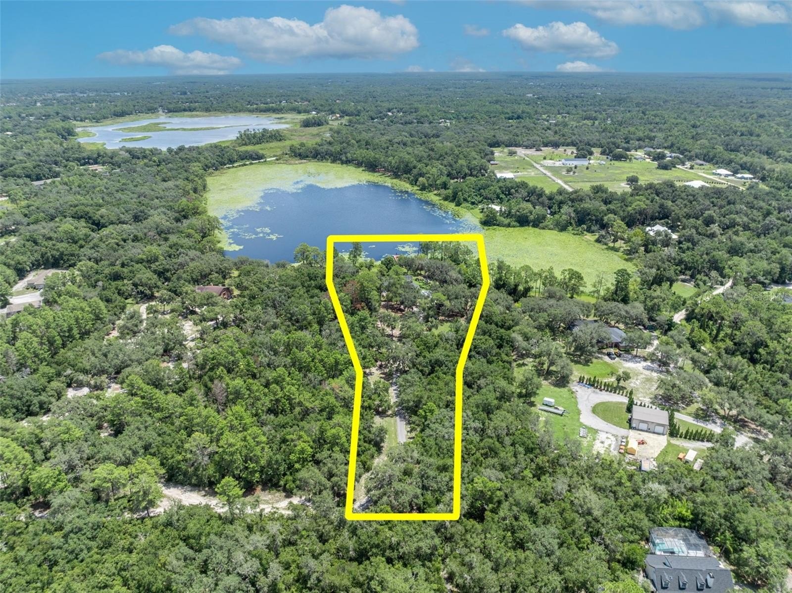 DELTONA, Florida, 32725, United States, 5 Bedrooms Bedrooms, ,3 BathroomsBathrooms,Residential,For Sale,1983219