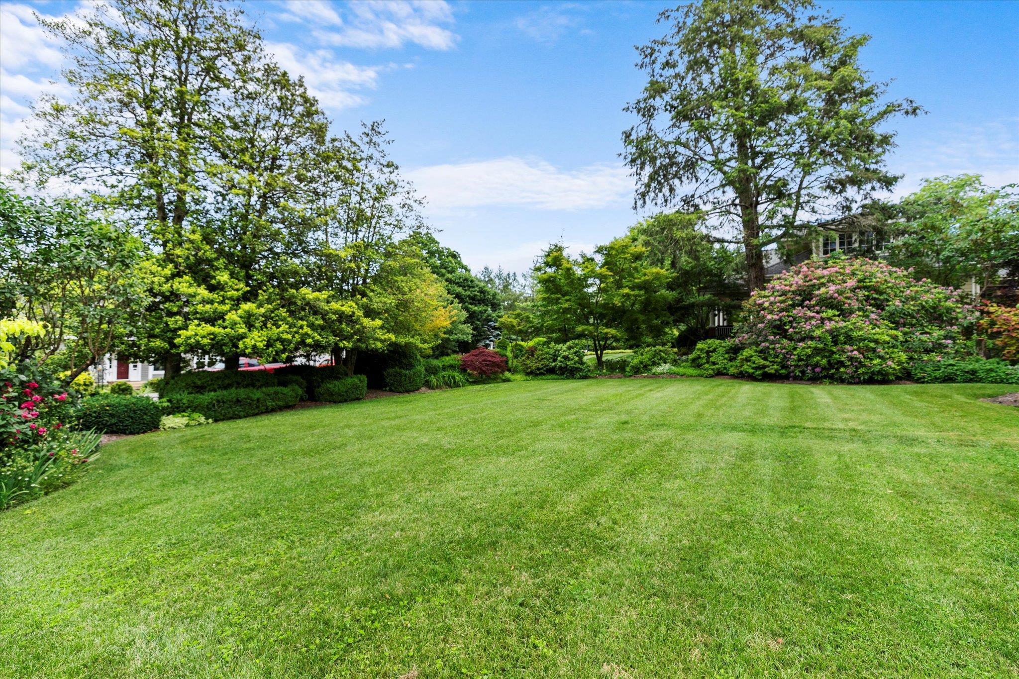 Blacksburg, Virginia, 24060, United States, 3 Bedrooms Bedrooms, ,3 BathroomsBathrooms,Residential,For Sale,1986553