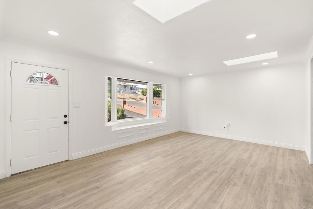 El Cajon, California, 92021, United States, 3 Bedrooms Bedrooms, ,3 BathroomsBathrooms,Residential,For Sale,1876199
