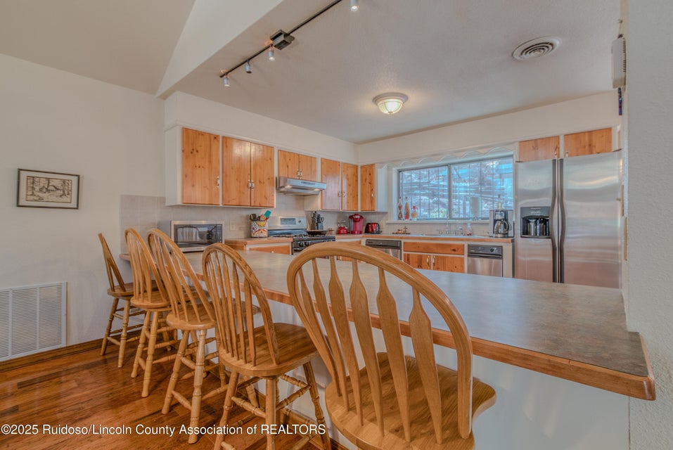 Ruidoso, New Mexico, 88345, United States, 3 Bedrooms Bedrooms, ,3 BathroomsBathrooms,Residential,For Sale,1977803