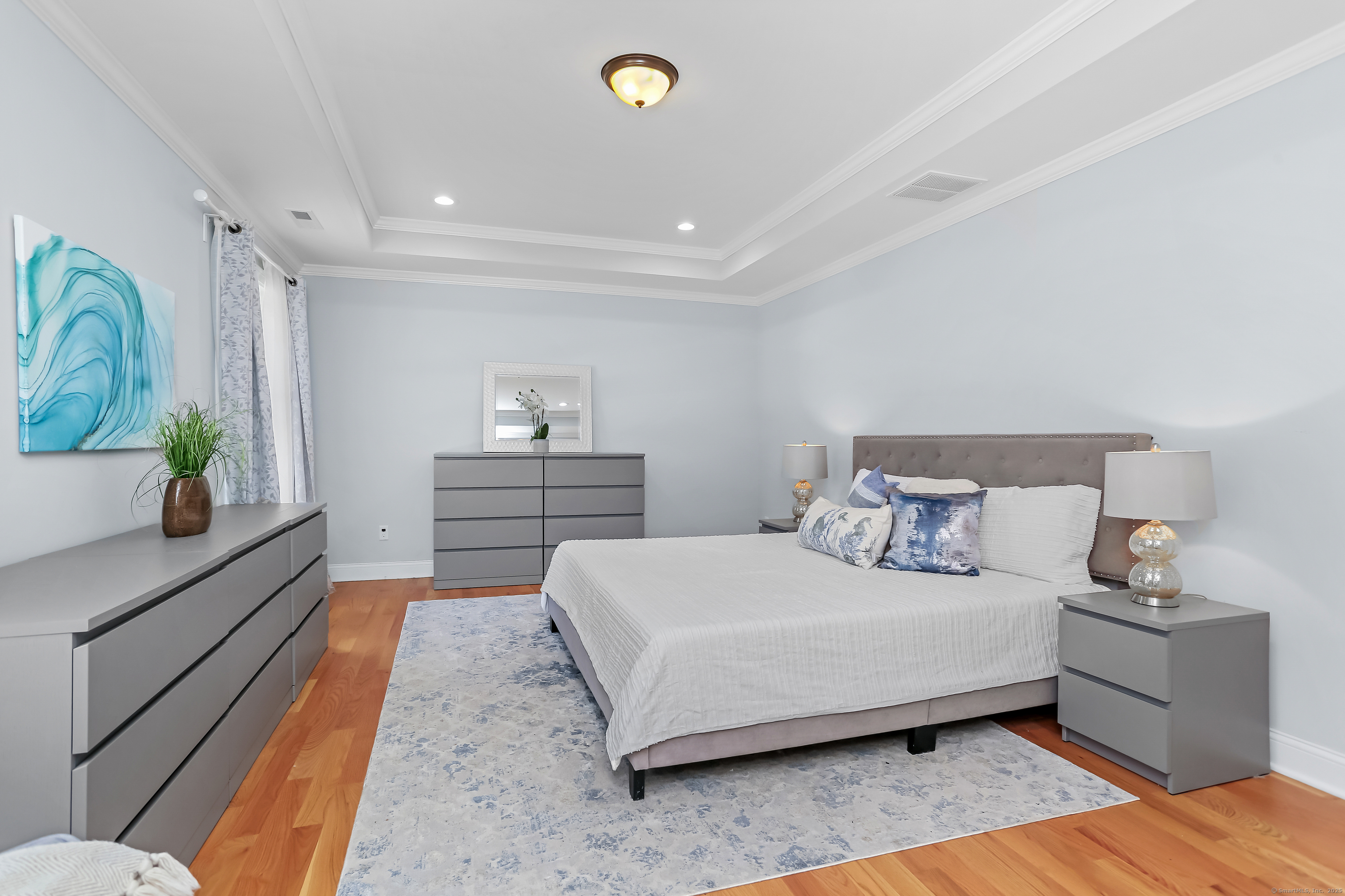 Stratford, Connecticut, 06614, United States, 4 Bedrooms Bedrooms, ,3 BathroomsBathrooms,Residential,For Sale,1987695