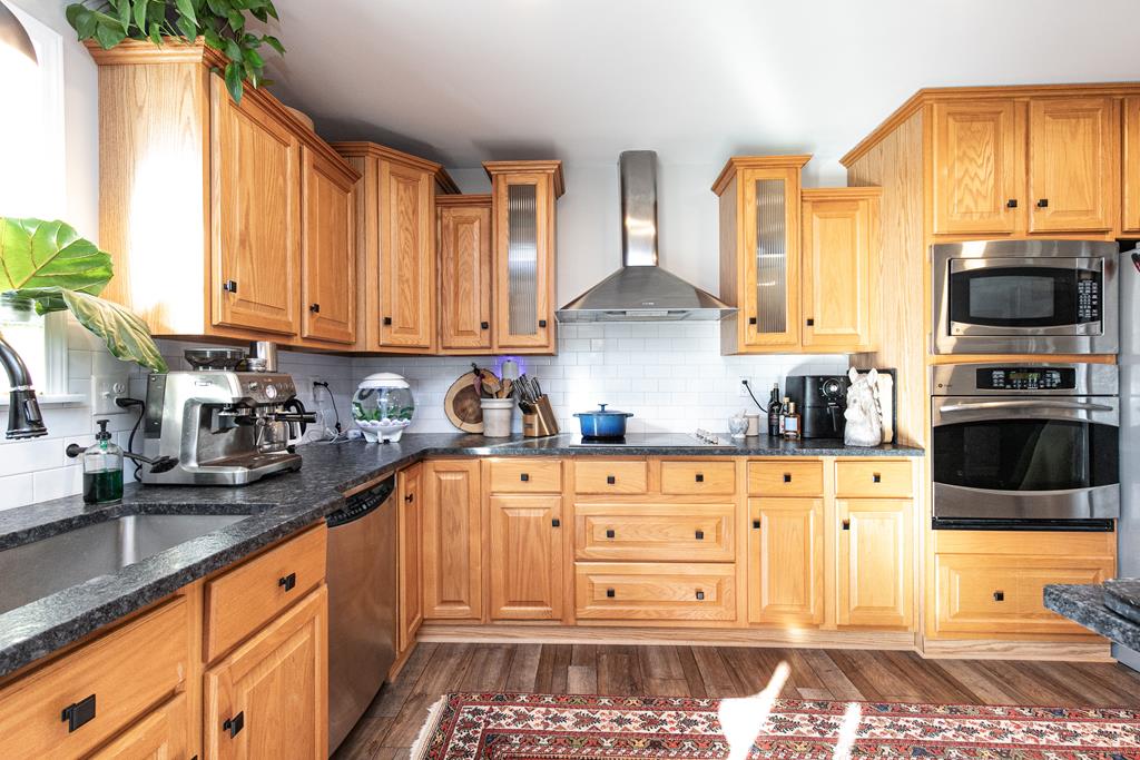 Onancock, Virginia, 23417, United States, 3 Bedrooms Bedrooms, ,2 BathroomsBathrooms,Residential,For Sale,1927447