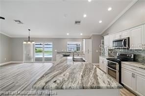 LAKE PLACID, Florida, 33852, United States, 5 Bedrooms Bedrooms, ,5 BathroomsBathrooms,Residential,For Sale,1983163