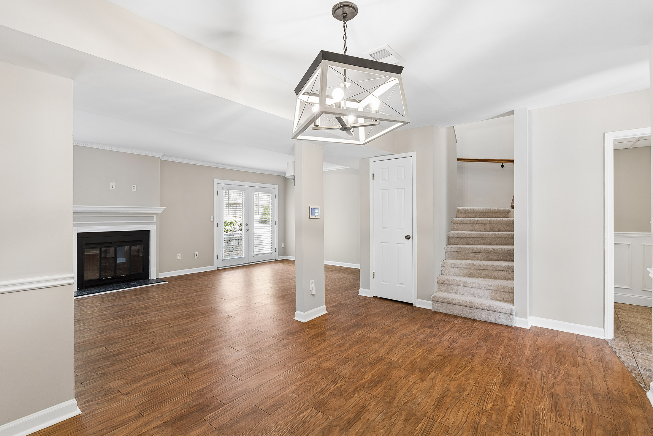  Beautifully Updated Fee Simple Townhome in an Exceptional Brookhaven Location - 物件實景