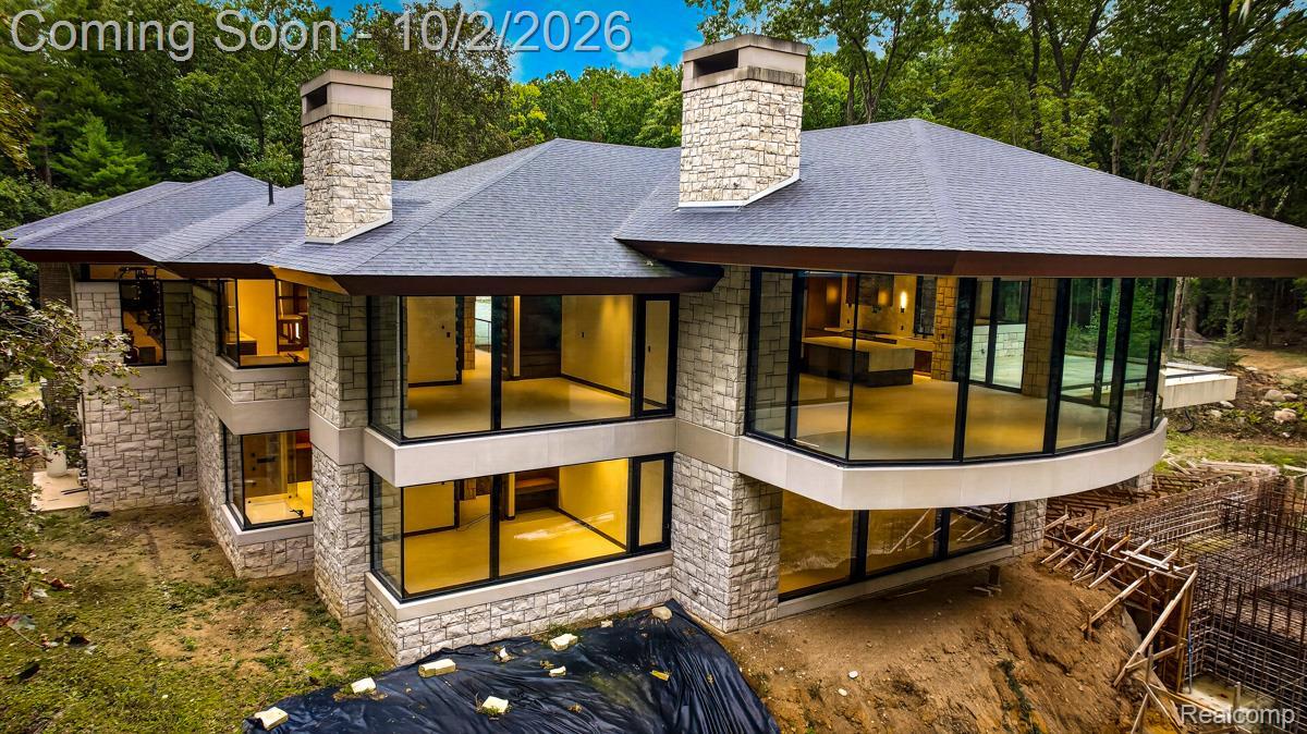 High Hillcrest Dr, Howell, MI 48843 #1