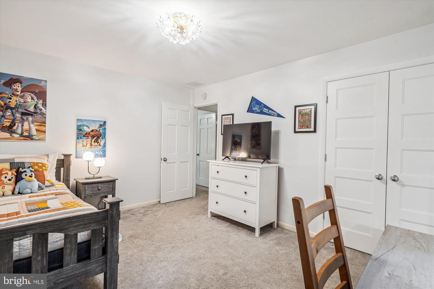 Annapolis, Maryland, 21403, United States, 5 Bedrooms Bedrooms, ,3 BathroomsBathrooms,Residential,For Sale,1839028
