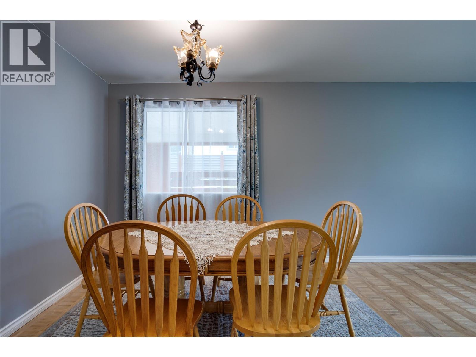 KELOWNA, British Columbia, V1V 1E2, CA, 4 Bedrooms Bedrooms, ,3 BathroomsBathrooms,Residential,For Sale,1961625