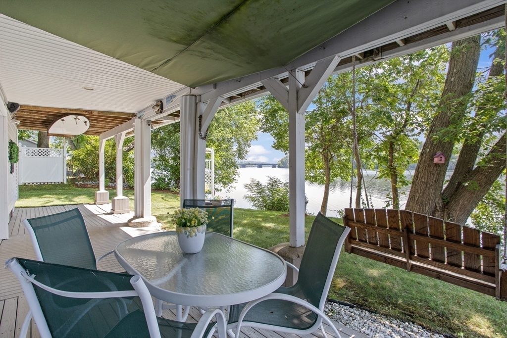 Methuen, Massachusetts, 01844, United States, 3 Bedrooms Bedrooms, ,2 BathroomsBathrooms,Residential,For Sale,1981346