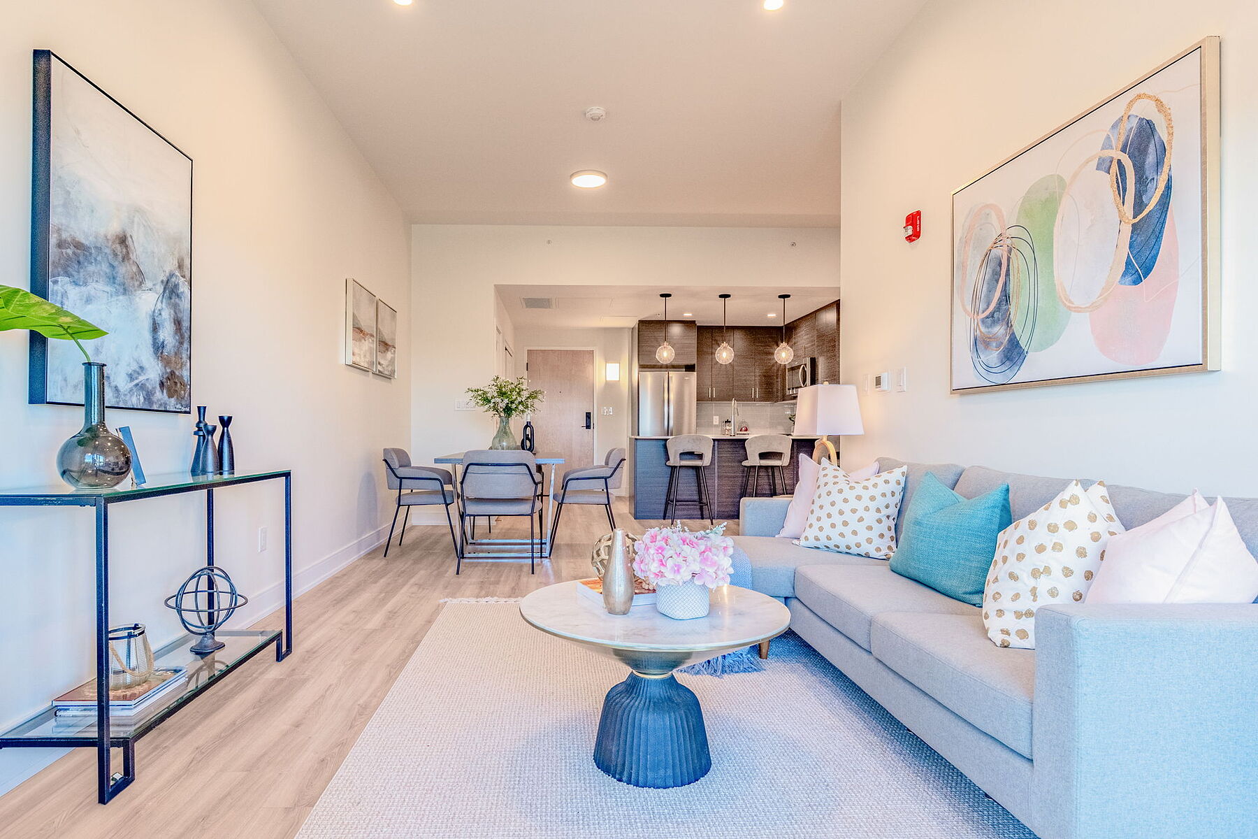  Bright & Spacious Condo Living - 物件實景