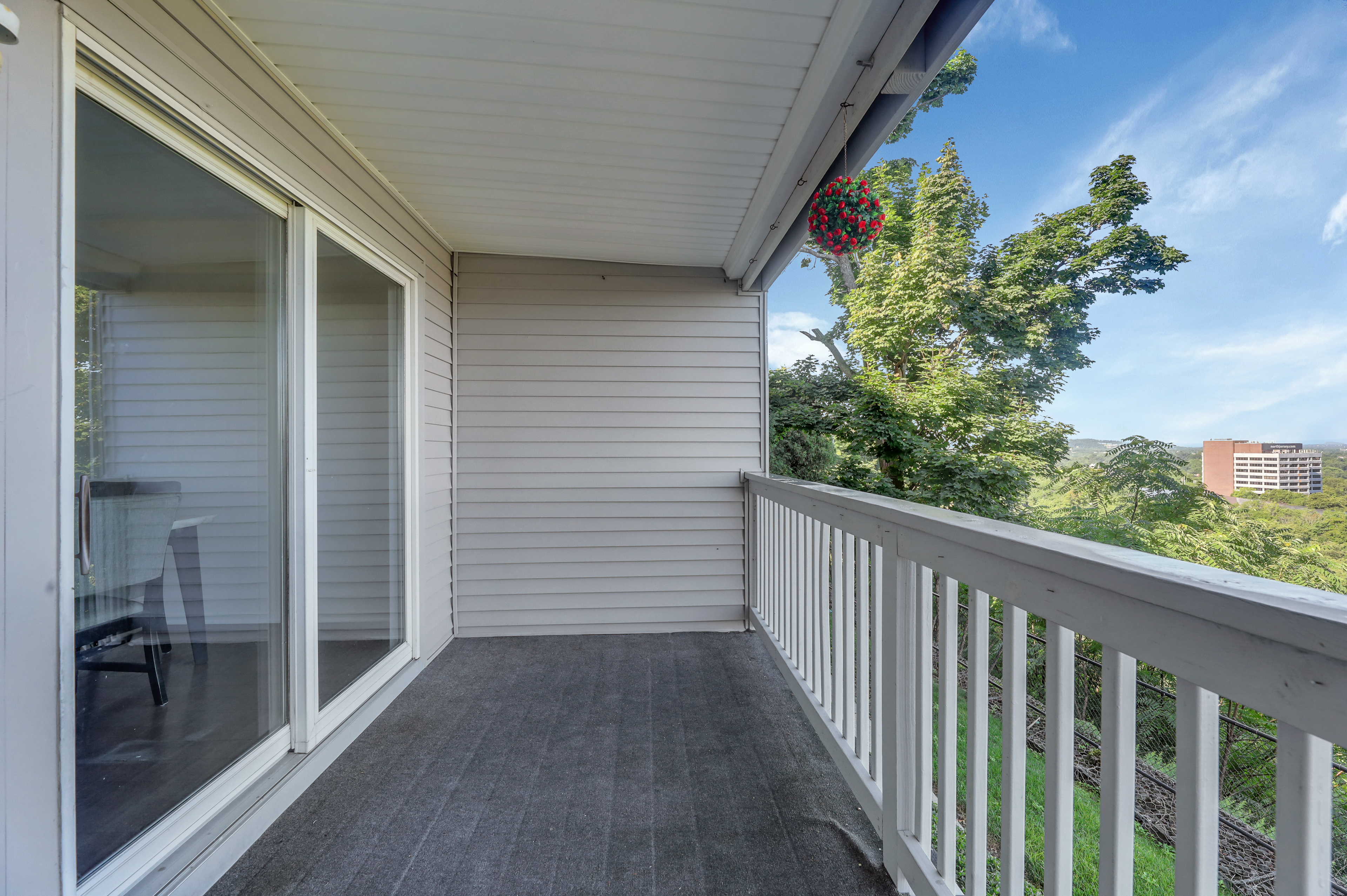  15 Crystal Lane, Paterson, NJ 07501 - 物件實景