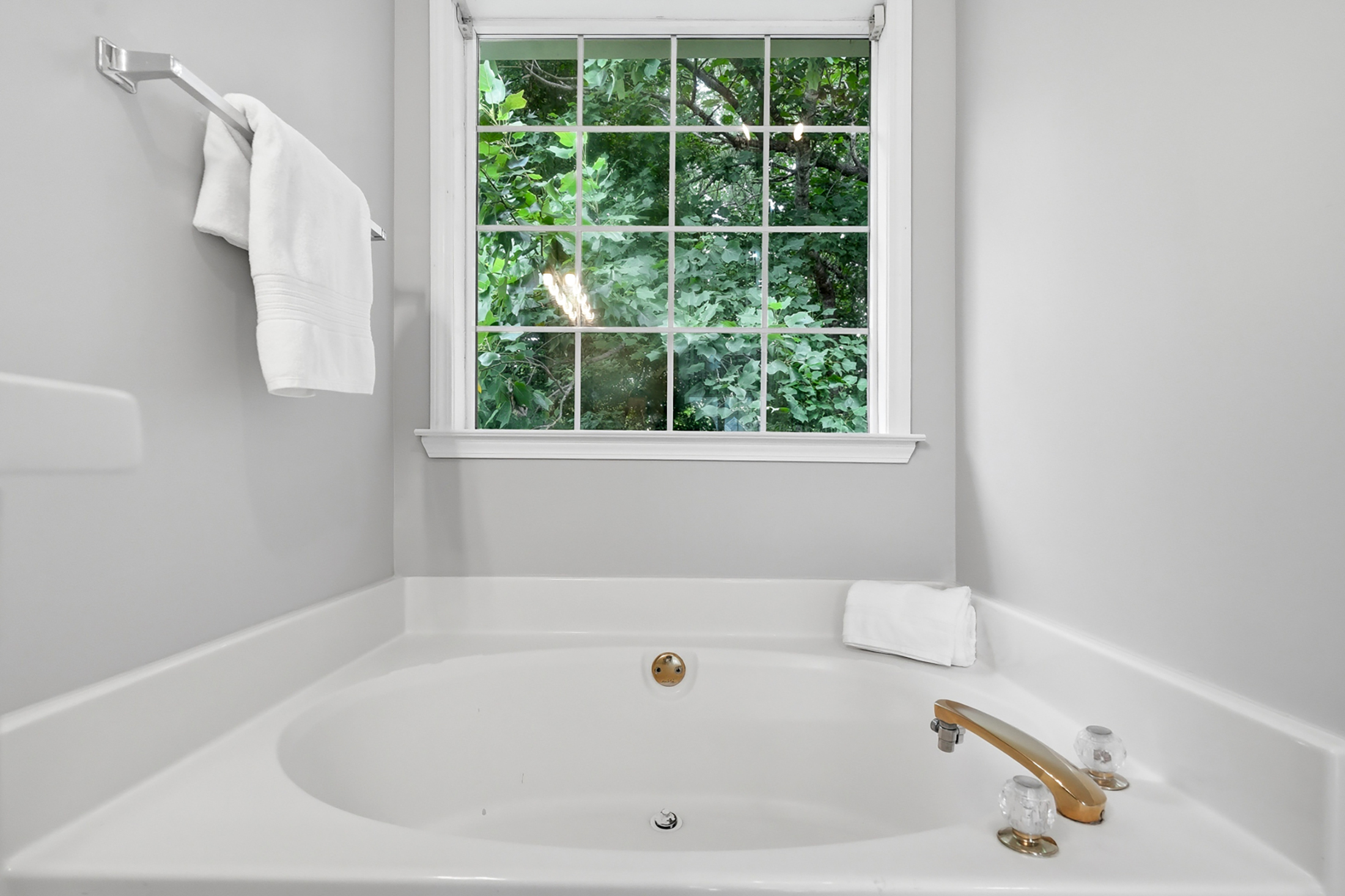  Private Cul-de-Sac Retreat in a Prime Alpharetta Swim Community - 物件實景