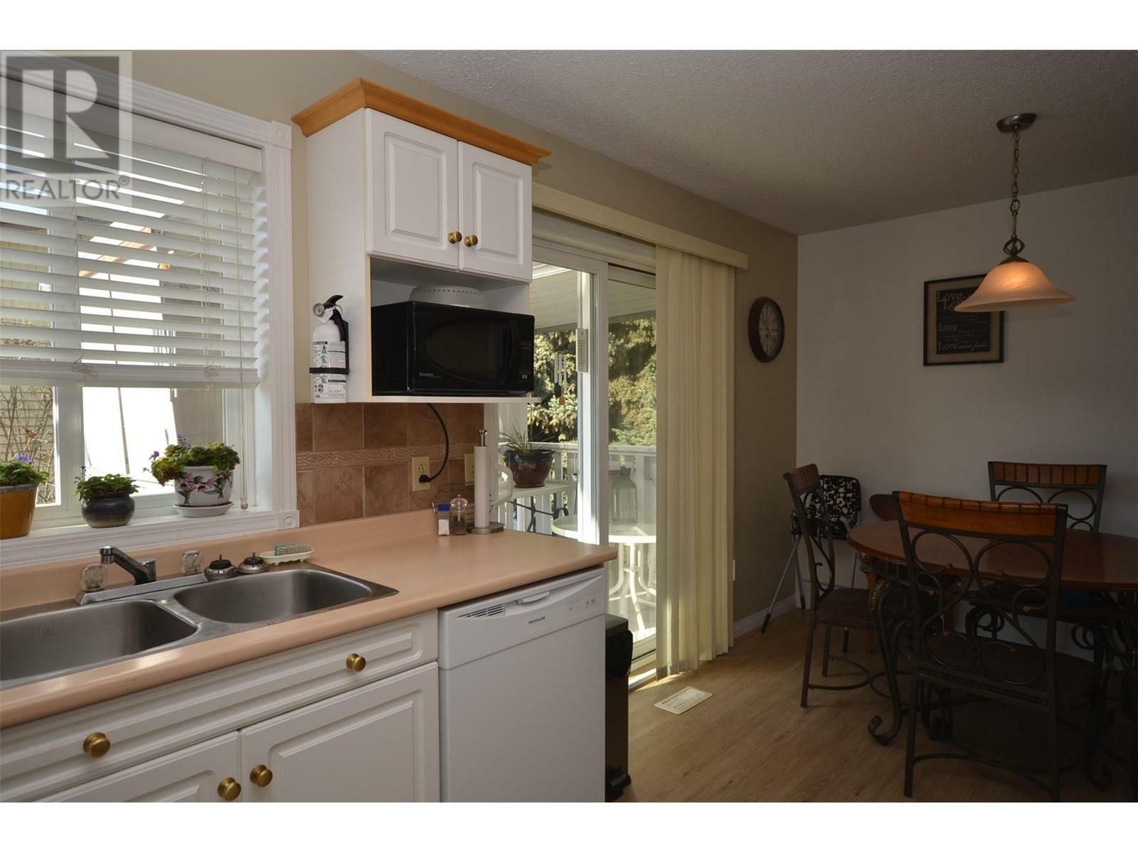 VERNON, British Columbia, V1T 8N5, CA, 3 Bedrooms Bedrooms, ,2 BathroomsBathrooms,Residential,For Sale,1838513