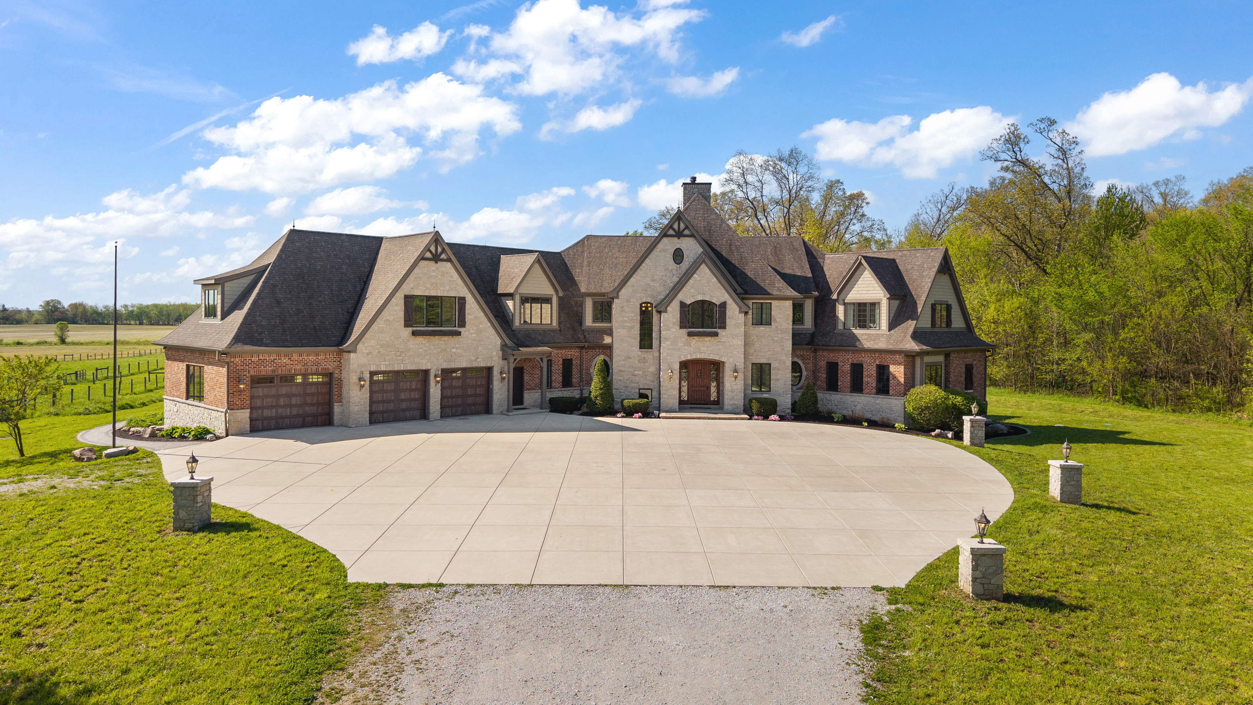  77+ Acre Estate Offering a Blend of Open Ground and Wooded Surroundings - 物件實景