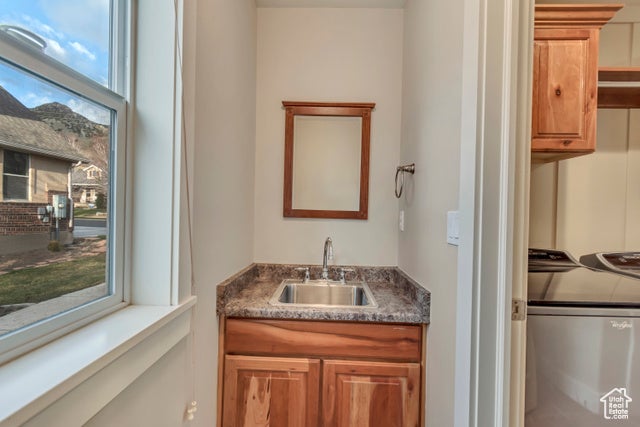 Providence, Utah, 84332, United States, 8 Bedrooms Bedrooms, ,5 BathroomsBathrooms,Residential,For Sale,1944901
