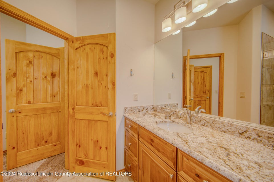 Ruidoso, New Mexico, 88345, United States, 4 Bedrooms Bedrooms, ,4 BathroomsBathrooms,Residential,For Sale,1921687