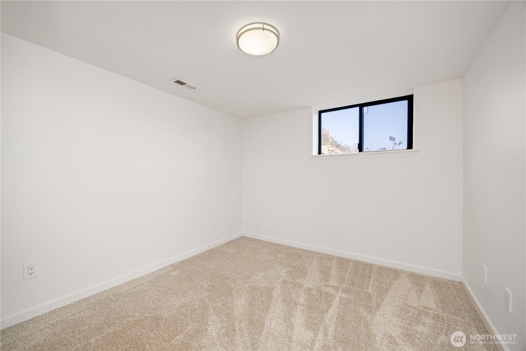 Chelan, Washington, 98816, United States, 3 Bedrooms Bedrooms, ,2 BathroomsBathrooms,Residential,For Sale,1766937