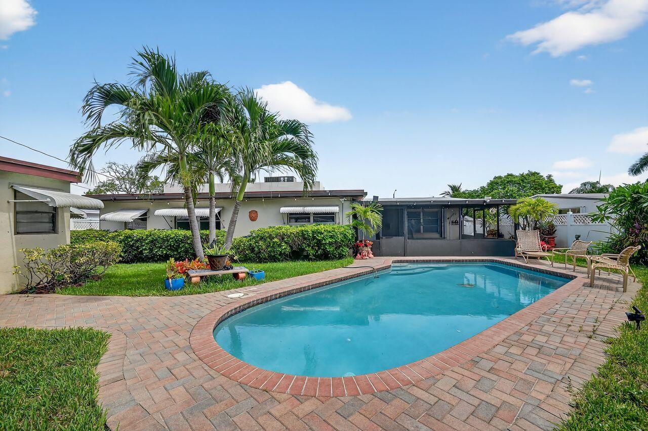Palm Springs, Florida, 33461, United States, 3 Bedrooms Bedrooms, ,2 BathroomsBathrooms,Residential,For Sale,1901355