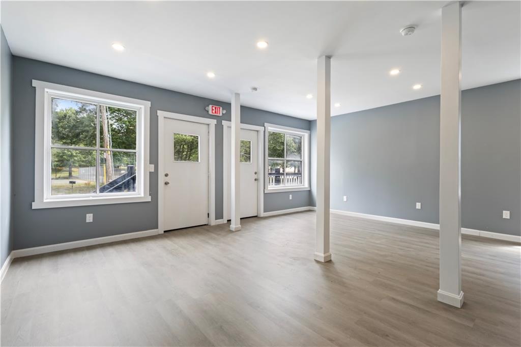 Warwick, Rhode Island, 02886, United States, 4 Bedrooms Bedrooms, ,3 BathroomsBathrooms,Residential,For Sale,2005467