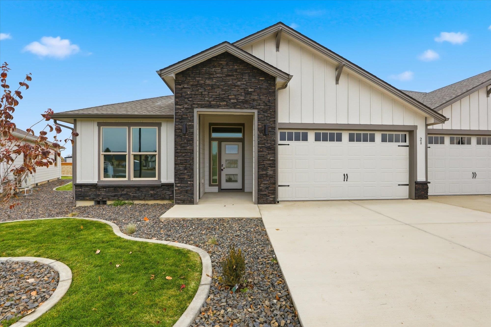 Deer Park, Washington, 99006, United States, 3 Bedrooms Bedrooms, ,2 BathroomsBathrooms,Residential,For Sale,1988069