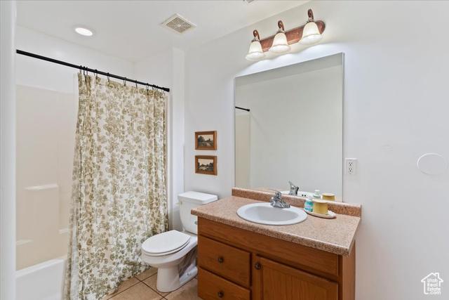 Centerville, Utah, 84014, United States, 3 Bedrooms Bedrooms, ,3 BathroomsBathrooms,Residential,For Sale,2013534