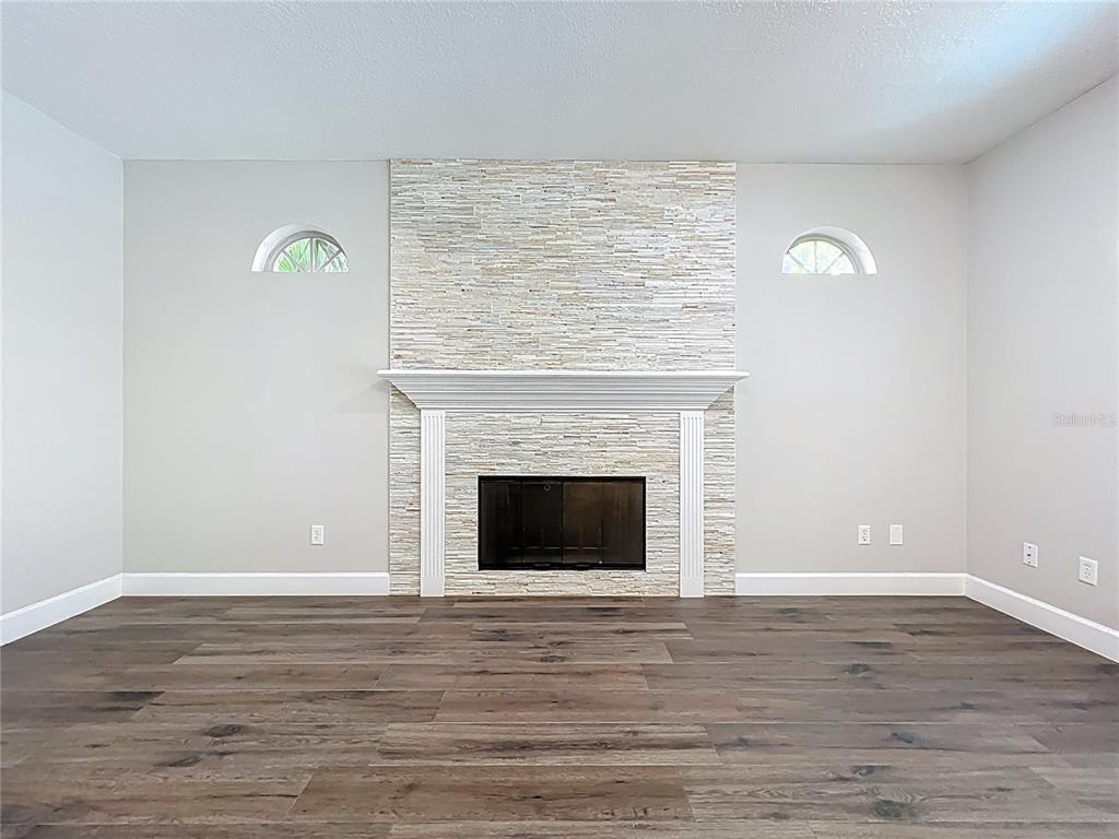 Oviedo, Florida, 32765, United States, 4 Bedrooms Bedrooms, ,3 BathroomsBathrooms,Residential,For Sale,1890783